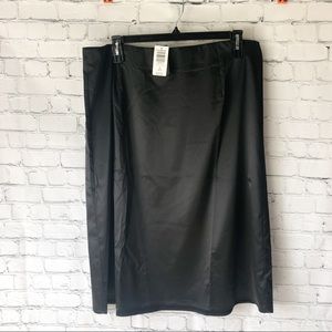 NWT Torrid Skirt